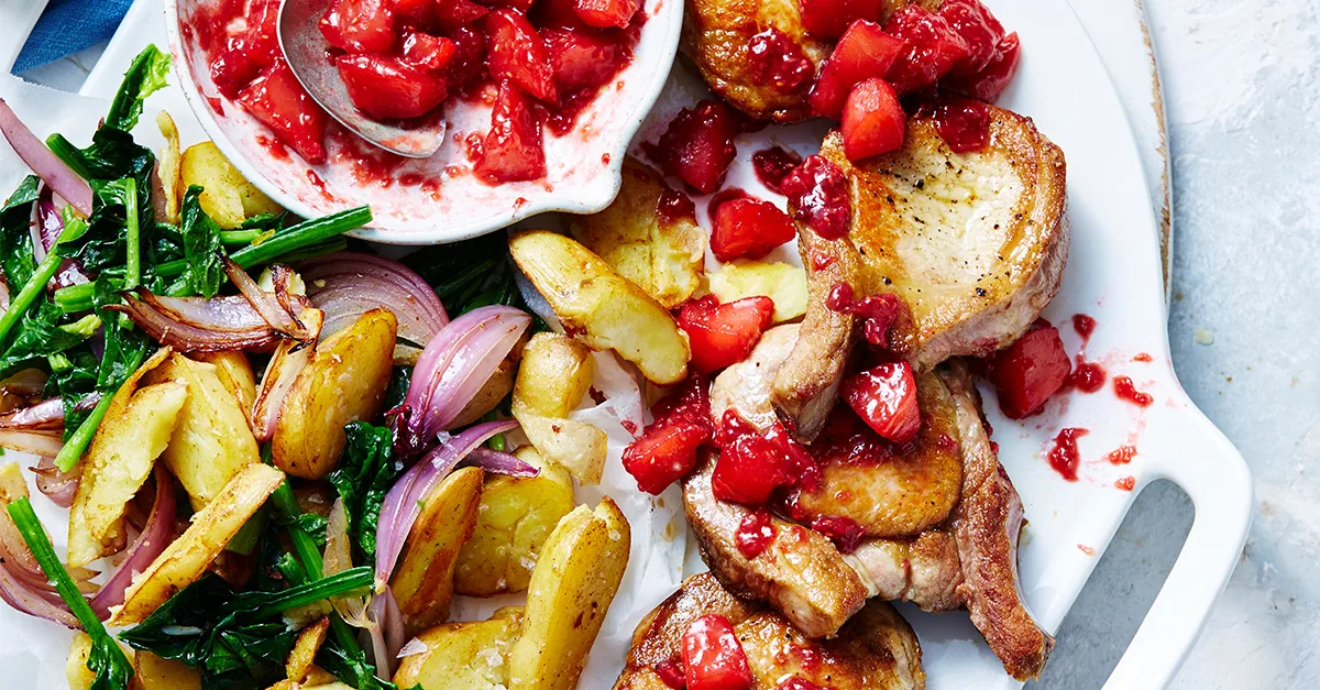 Pork cutlets with apple berry sauce | Women's Weekly Food