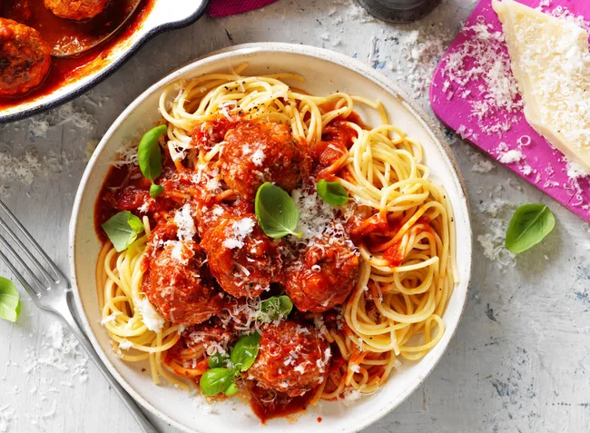 spaghetti with pork meatballs