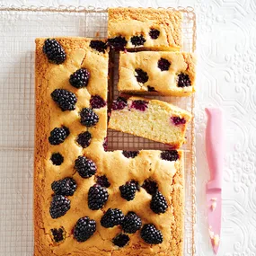Almond cake with blackberries