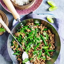 Pork mince stir fry with crisp green beans