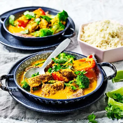 Thai-style red curry with beef & vegetables