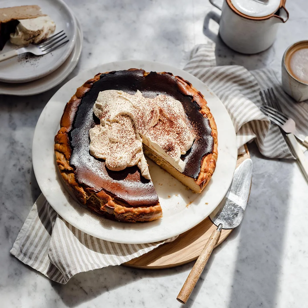 Tiramisu basque cheesecake