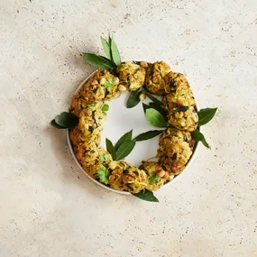 Macadamia stuffing made into a wreath as a side dish.