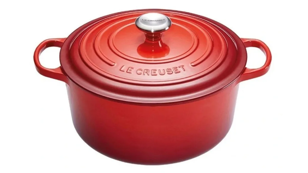 Le Creuset Signature Cast Iron Round Casserole in Red