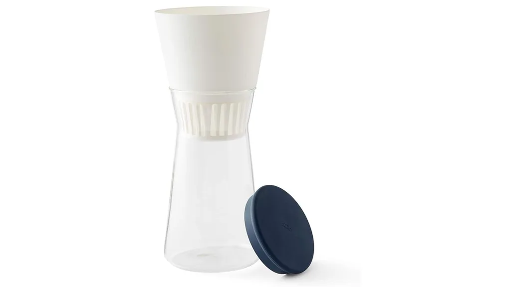 Chef'n Nut Milk Maker in white