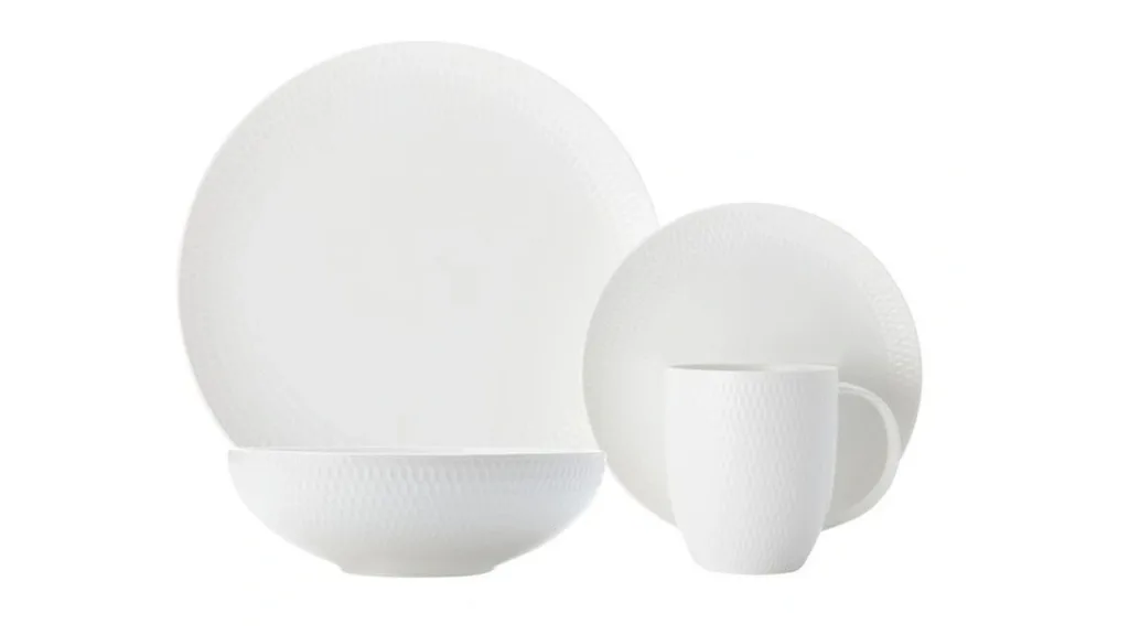 Maxwell & Williams Basics Diamonds 16 Piece Dinner Set in White