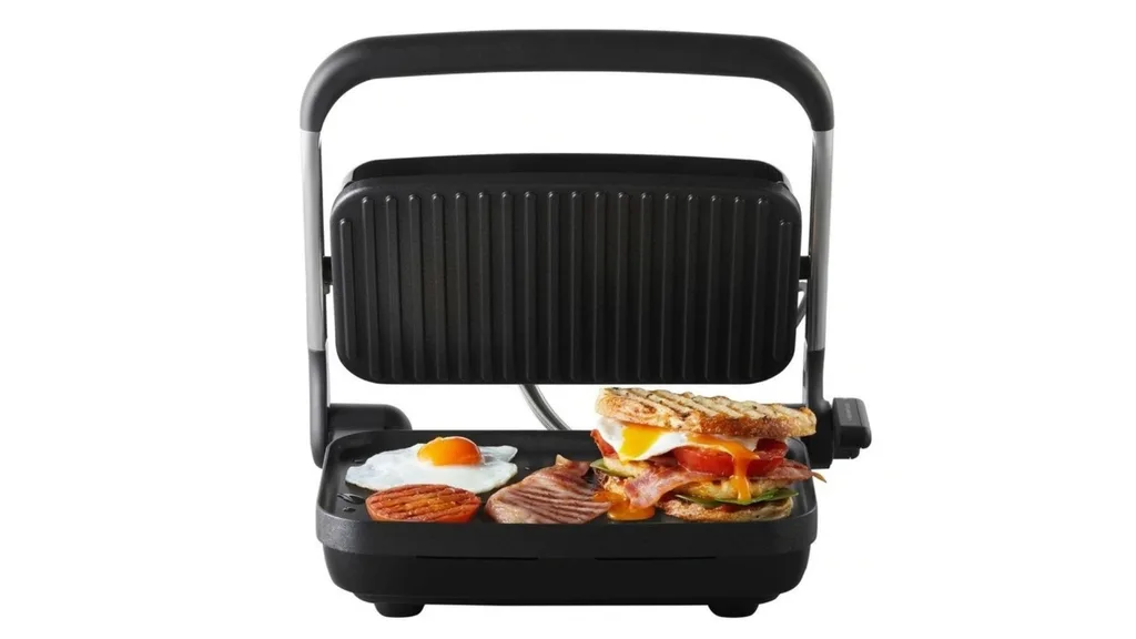Sunbeam Cafe Style 2 slice sandwich maker and compact grill in silver