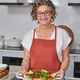 Julie Goodwin with her Spanish chicken recipe