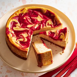 Rhubarb baked cheesecake