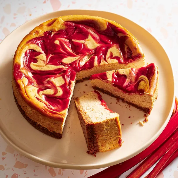 Rhubarb baked cheesecake