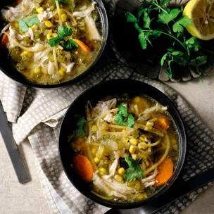 Slow cooker chicken noodle soup