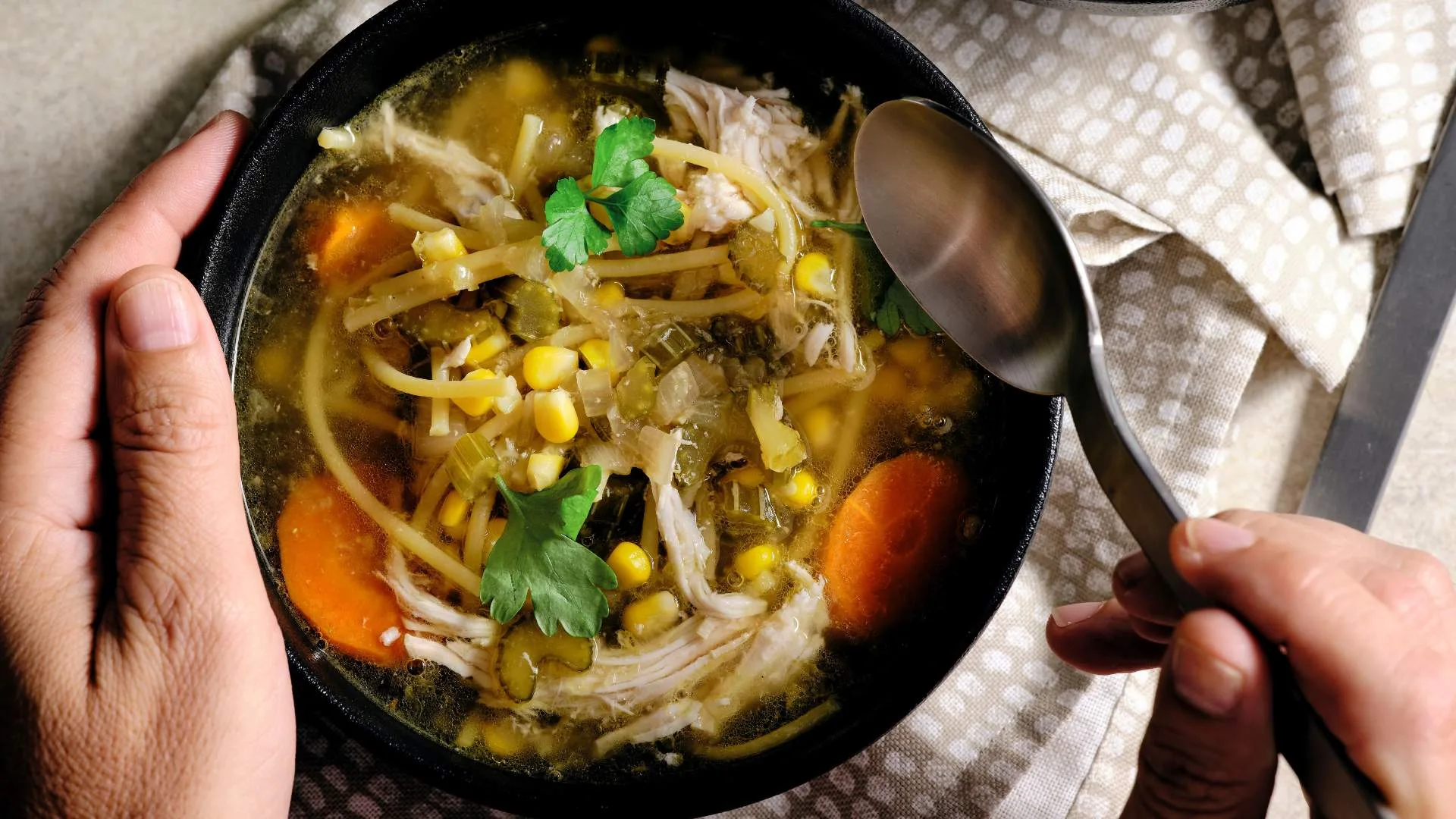 Slow cooker chicken noodle soup
