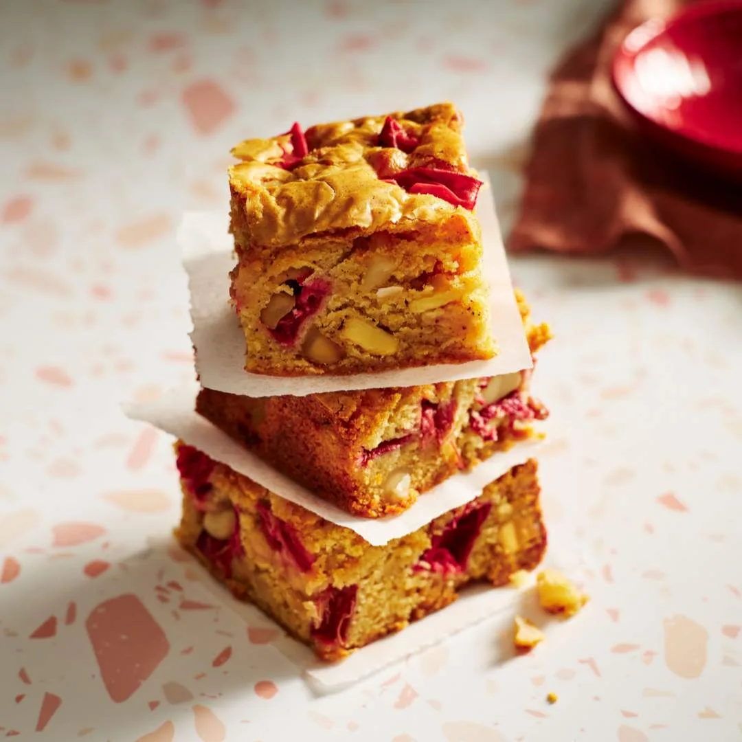 Rhubarb brown butter blondies