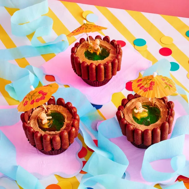 Swimming pool cupcakes