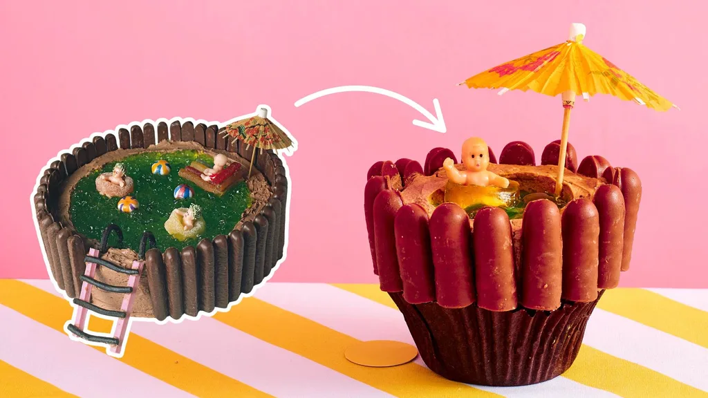 Swimming pool cake and cupcake