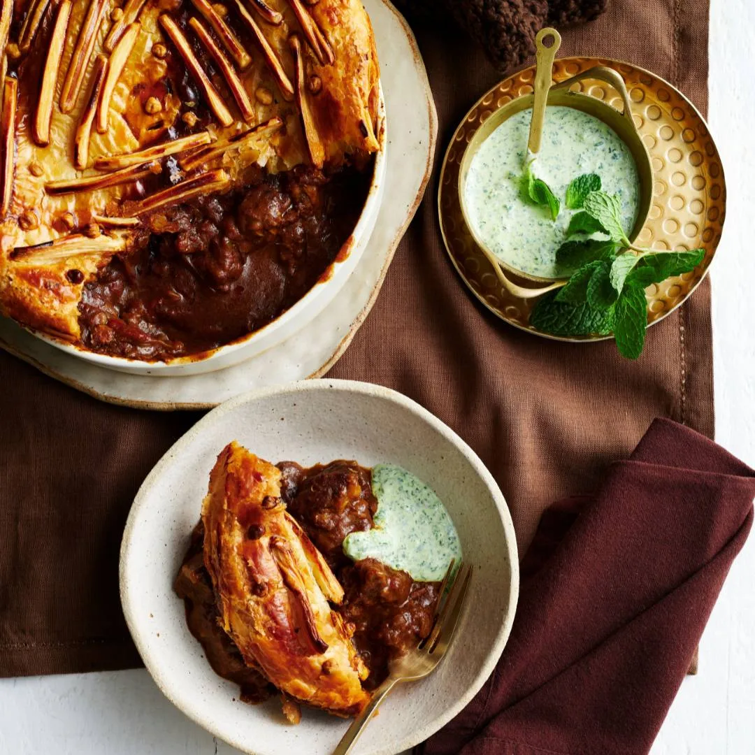 Beef curry pie