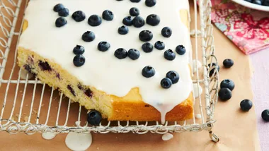 Julie Goodwin’s simple lemon cake with blueberries