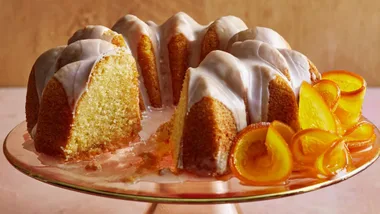 Orange drizzle cake