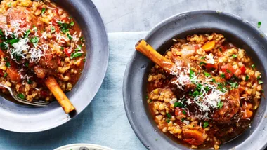 two bowl of slow cooker lamb shanks