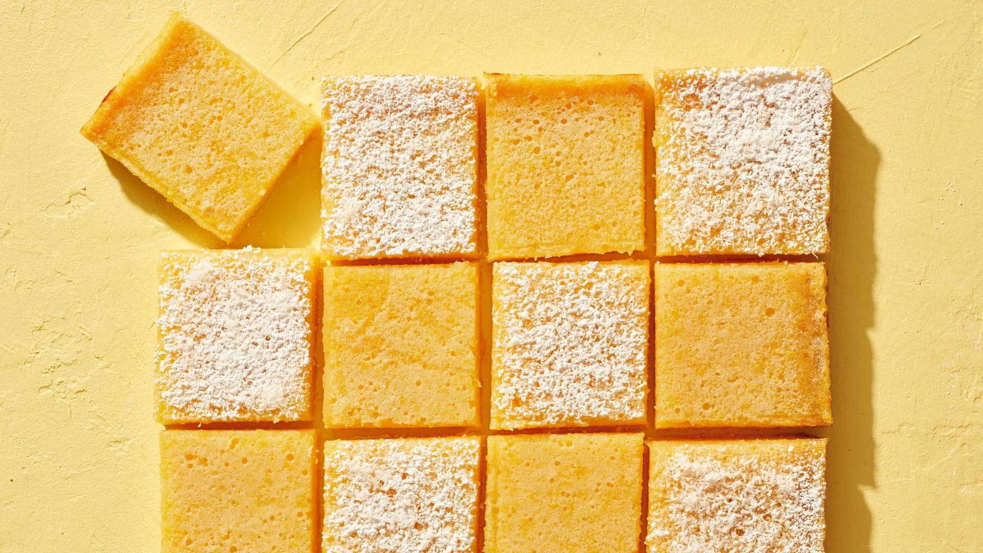 Lemon bars sliced