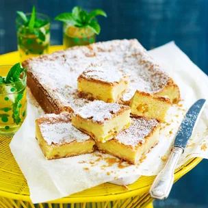 Julie Goodwin’s mango blondies slice