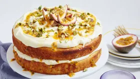 67 vanilla cakes, desserts & slices