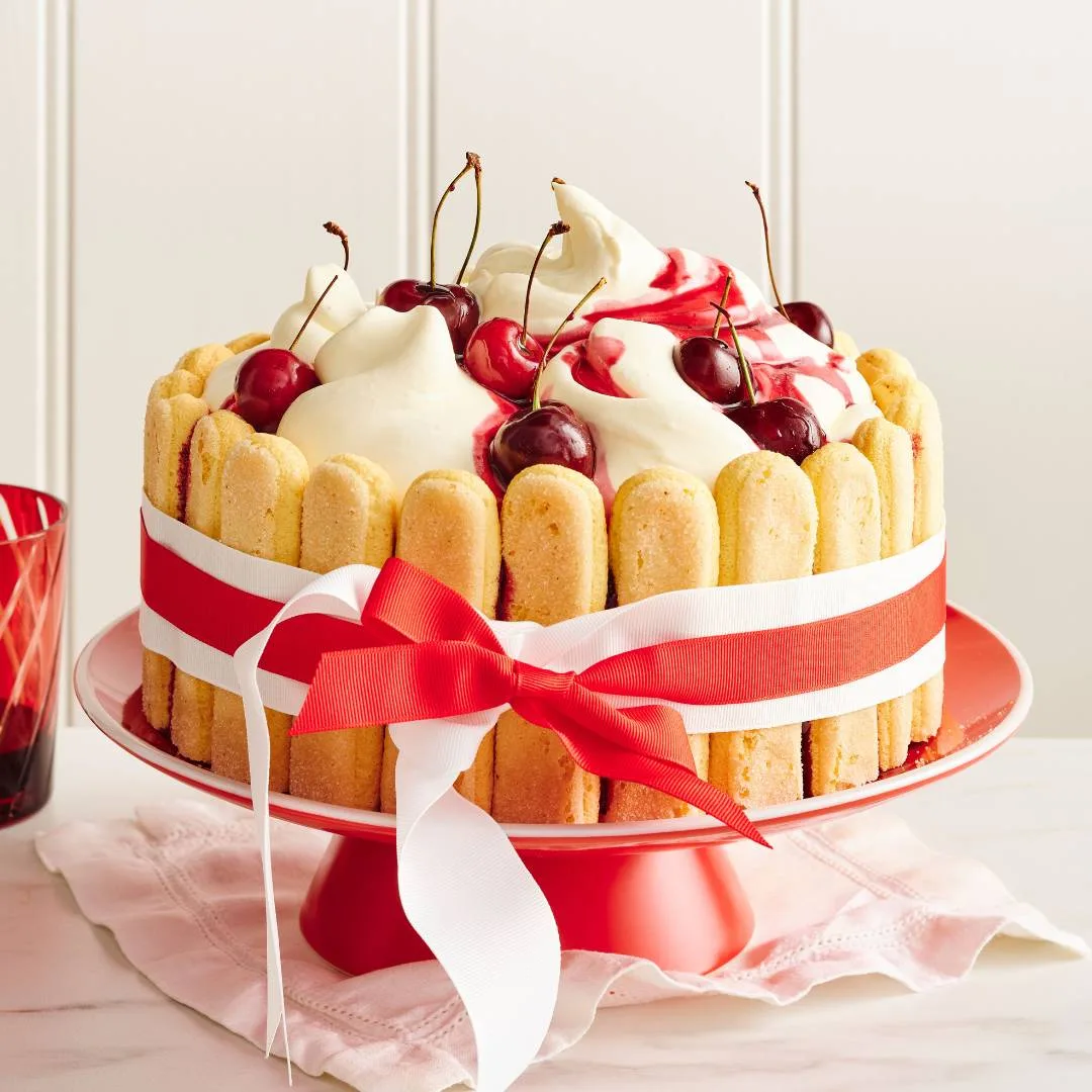 Frozen cherry cheesecake