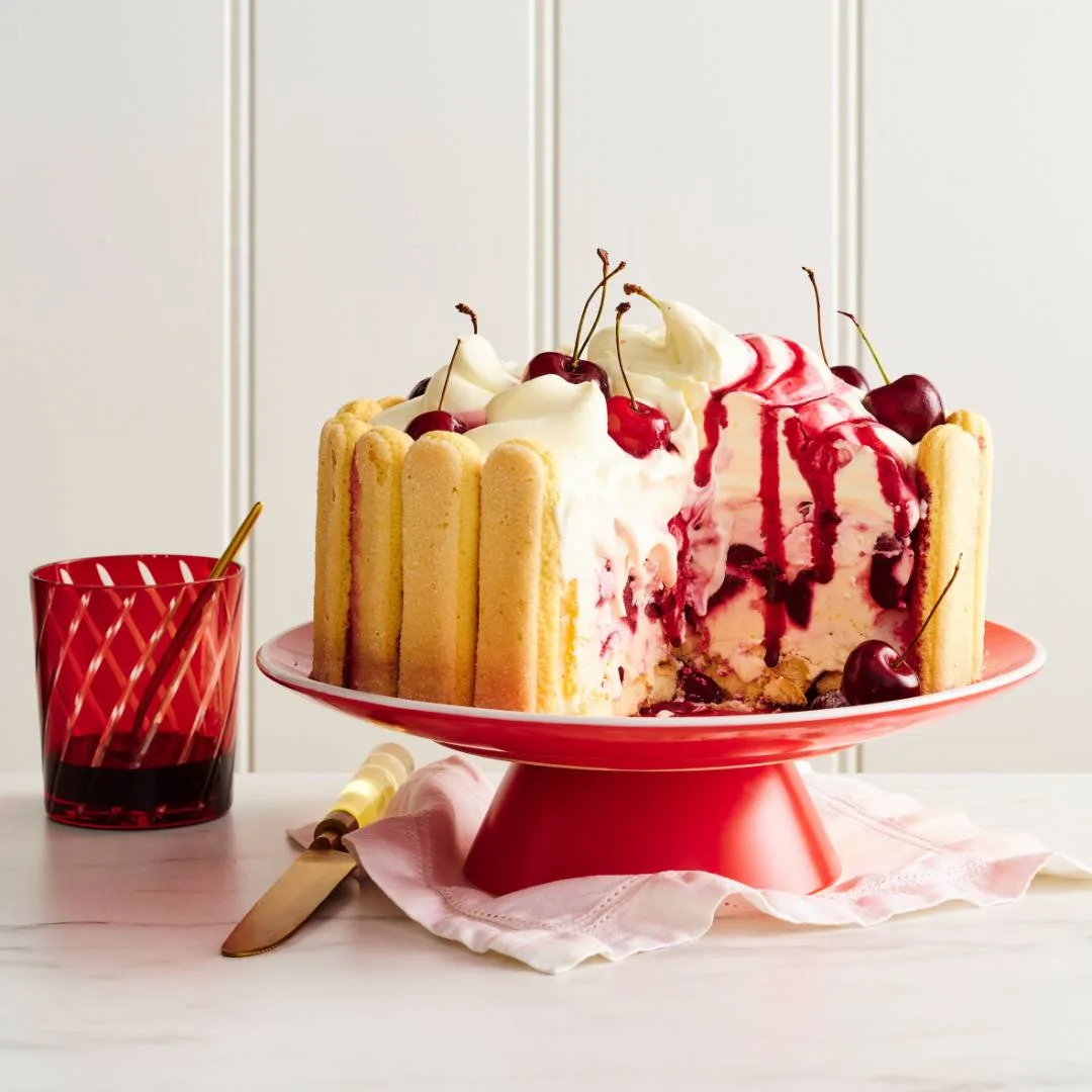 Frozen cherry cheesecake