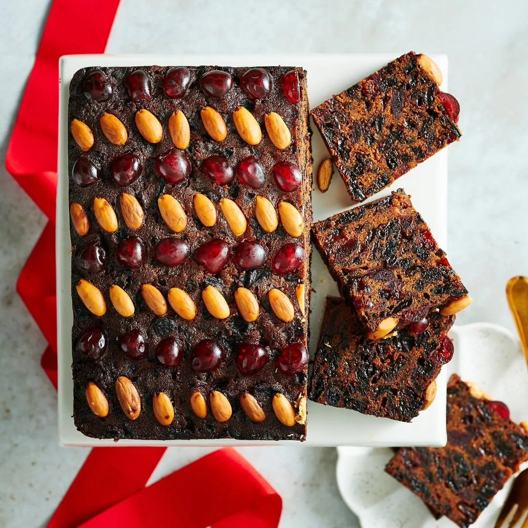 super-moist rich Christmas cake
