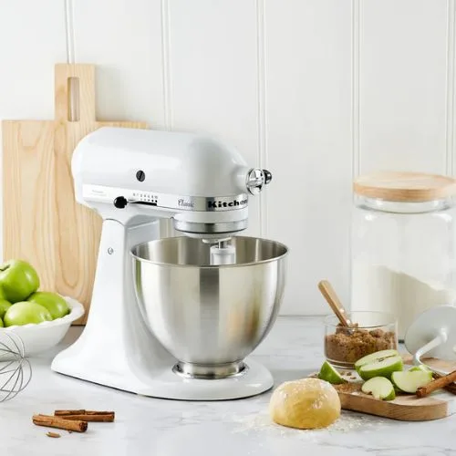 Classic Tilt-Head Stand Mixer KSM45 in white (gloss) colour