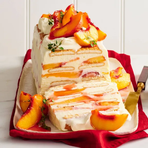 Peach frozen yoghurt cake