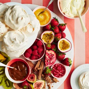 Julie Goodwin’s pavlova platter
