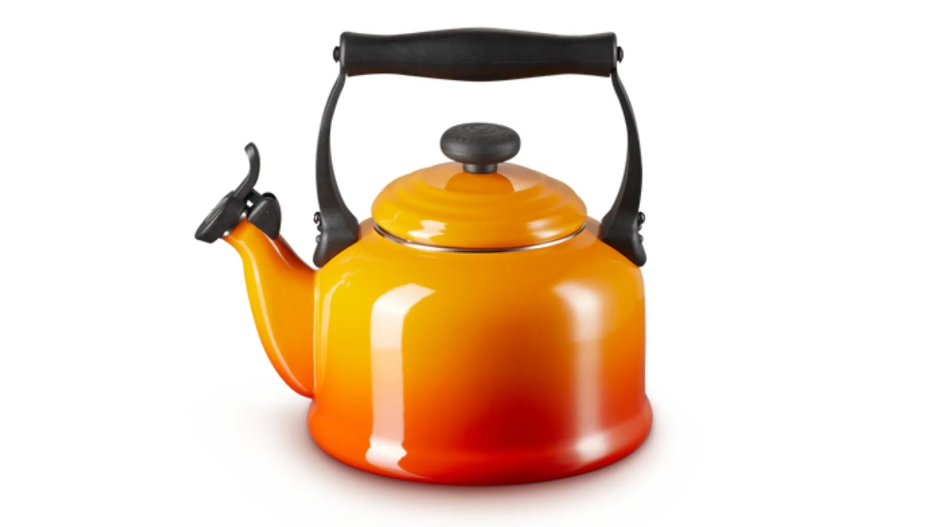 Le Creuset Traditional Kettle in volcanic colour