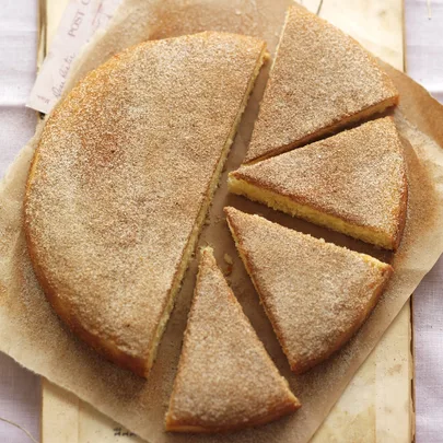 Classic cinnamon tea cake