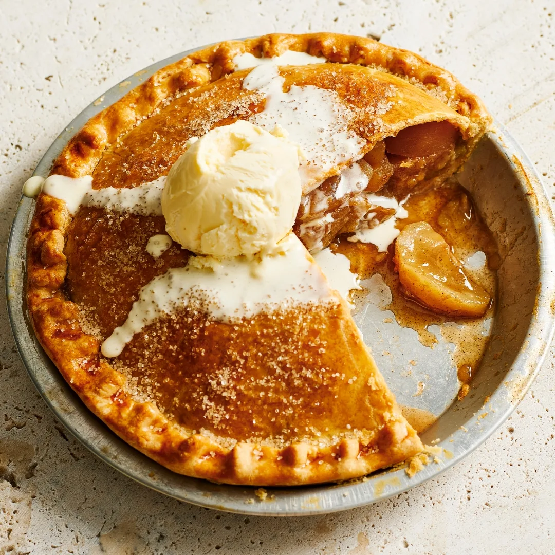 Cinnamon apple pie
