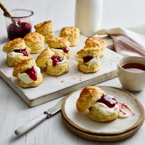 scones with jam and cream; recipe from farmer wants a wife zac