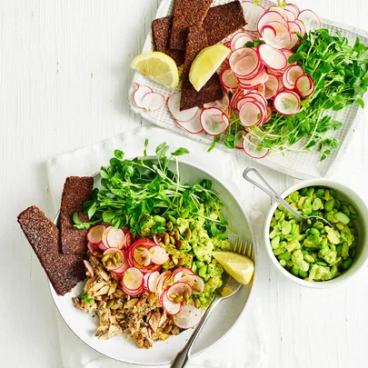 Tinned sardines, edamame & radish salad