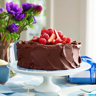 Julie Goodwin’s chocolate ganache cake