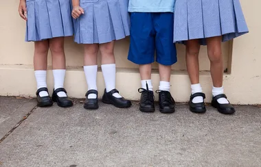 Melbourne Schoolgirl Wins Right To Wear Pants To School