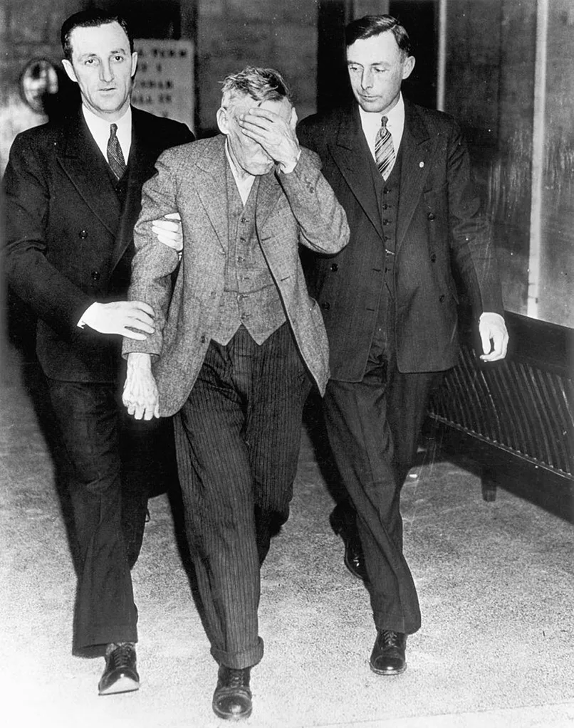 Albert Fish being led to trial