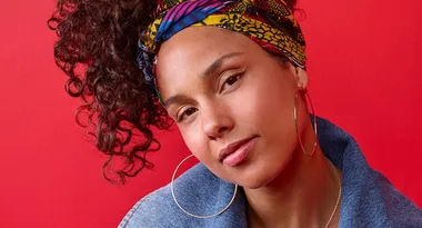 Here’s Why Alicia Keys Has Decided To Start Wearing Makeup Again