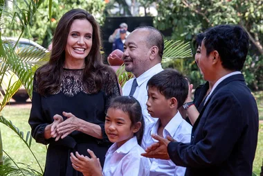 This video of Angelina Jolie eating tarantulas is strangely mesmerising