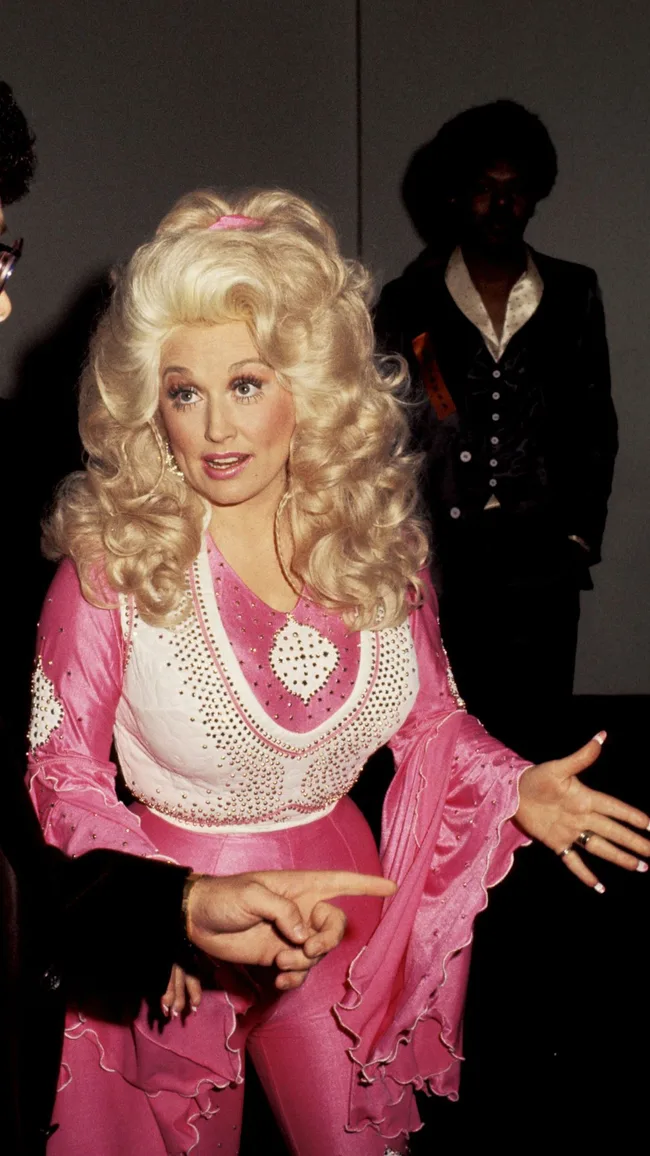Dolly Parton Grammys red carpet