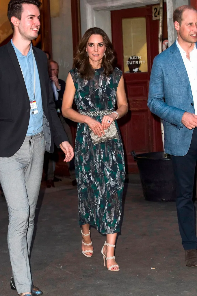 kate middleton prada heels