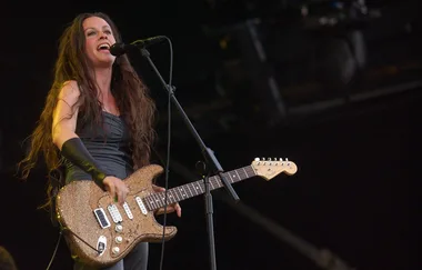 Alanis Morissette Is Touring Australia For The First Time Since 1999