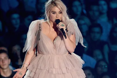 The Emotional Moment That Had The Entire VMAs Crowd In Tears