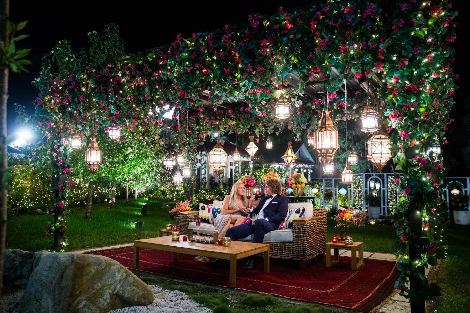 Take A Tour Of This Year’s Bachelor Mansion