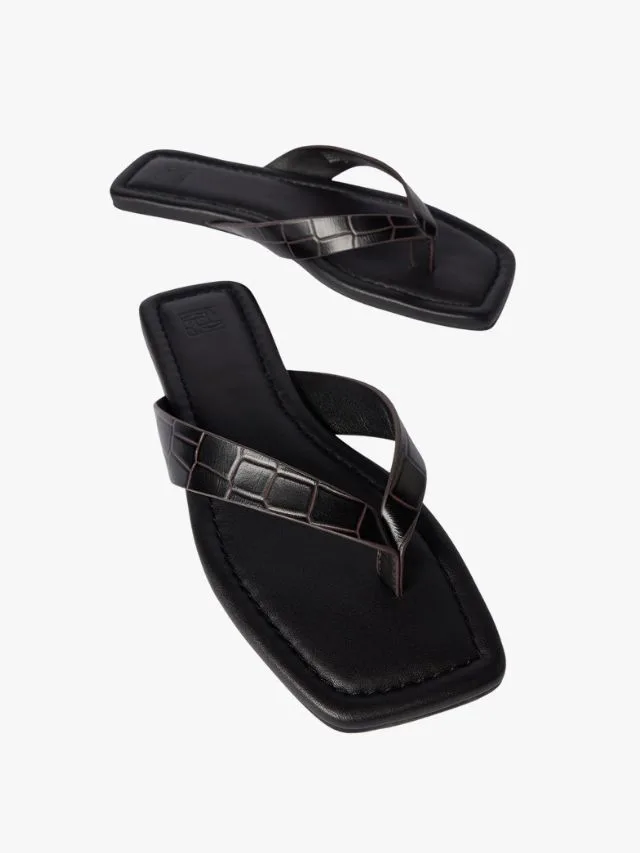 square toe thong