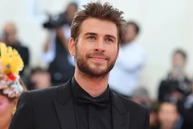 Liam Hemsworth Crashed A Wedding On The Gold Coast And There’s Professional Photos