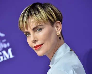 Charlize Theron Has Finally Set The Record Straight On Rumours She Dated Brad Pitt